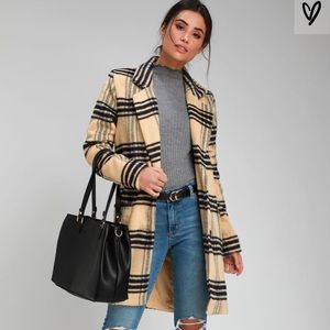 NEW Lulus “Francesca Black And Tan Plaid Coat”